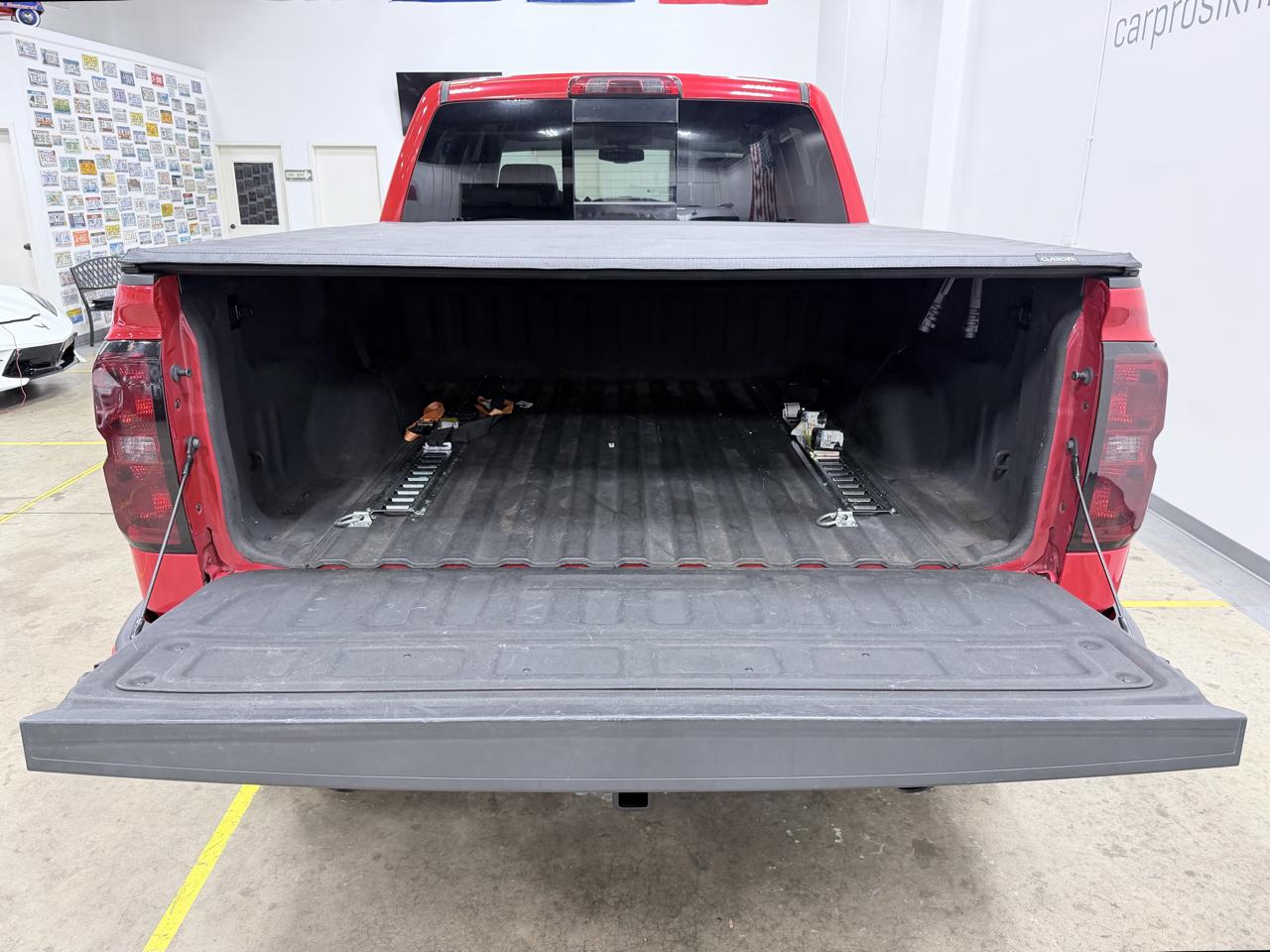 Chevrolet Silverado 1500 4WD Crew Cab 143.5" LT w/2LT 2018