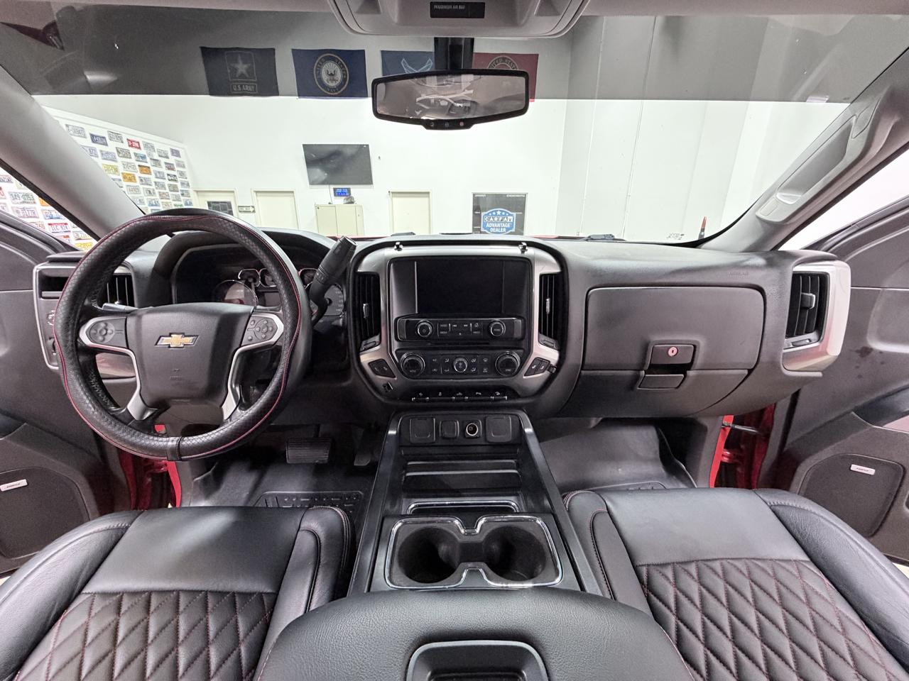 Chevrolet Silverado 1500 4WD Crew Cab 143.5" LT w/2LT 2018