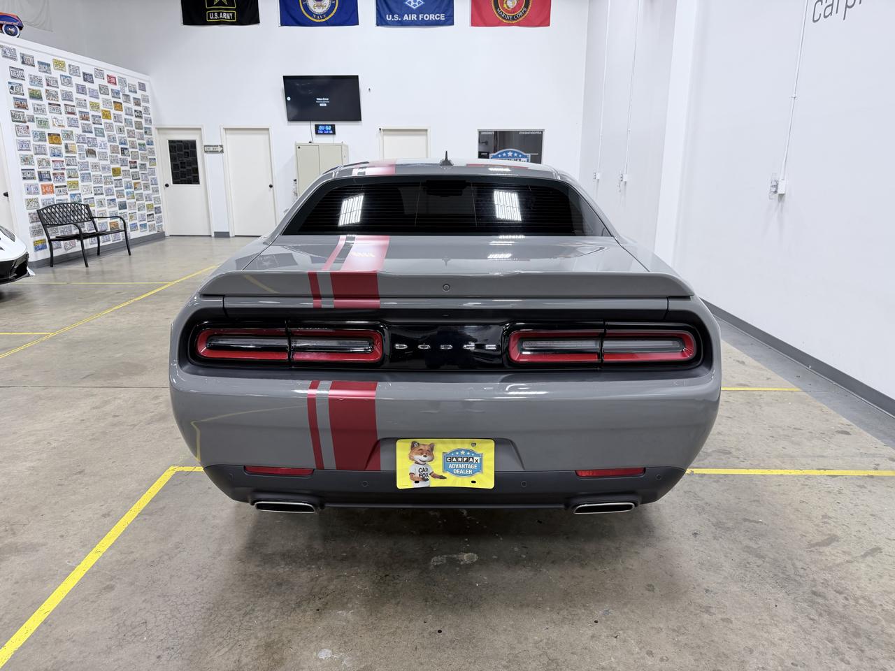 Dodge Challenger SXT RWD 2019