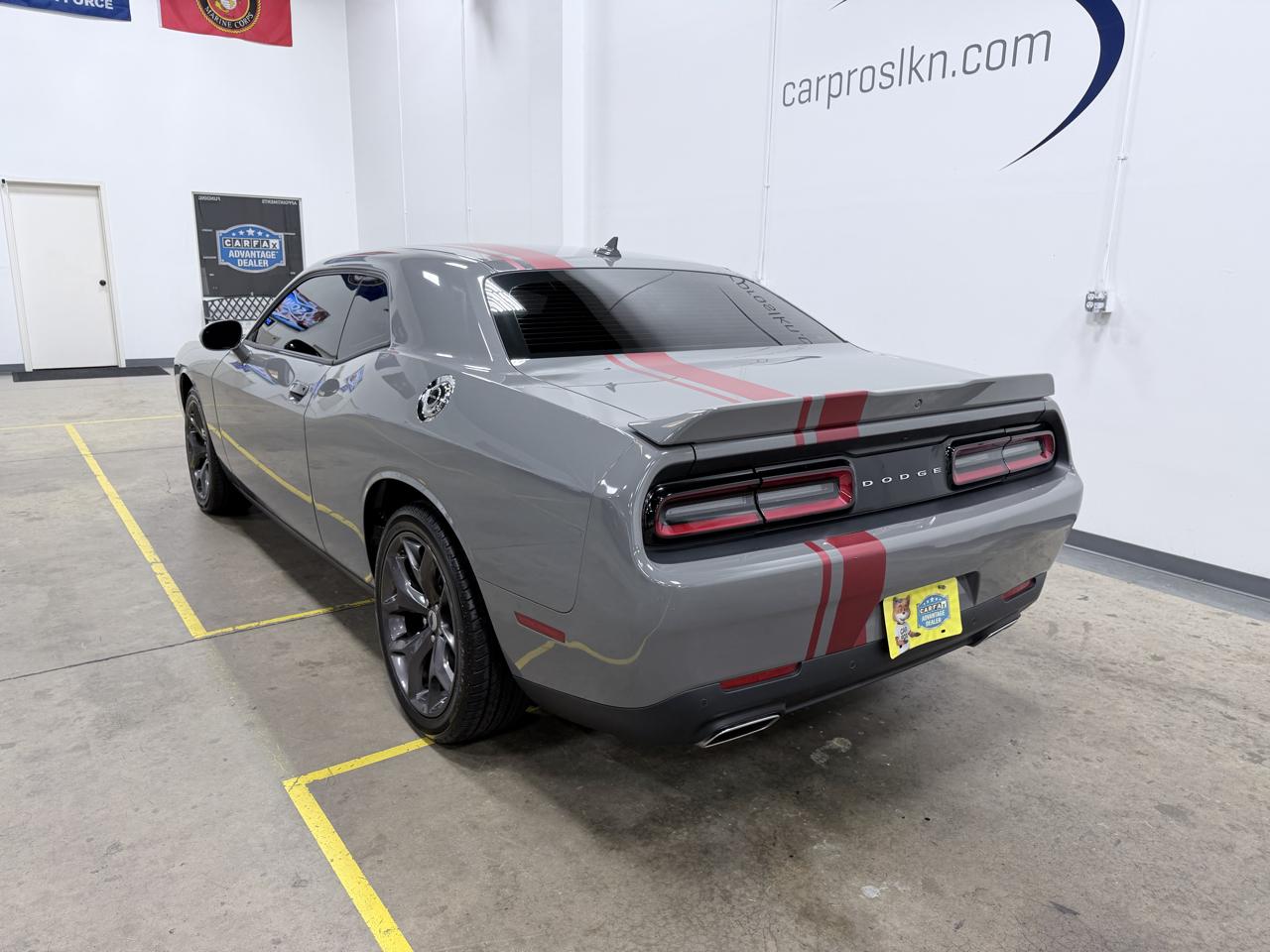 Dodge Challenger SXT RWD 2019