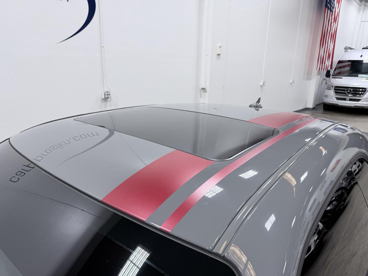 Dodge Challenger SXT RWD 2019