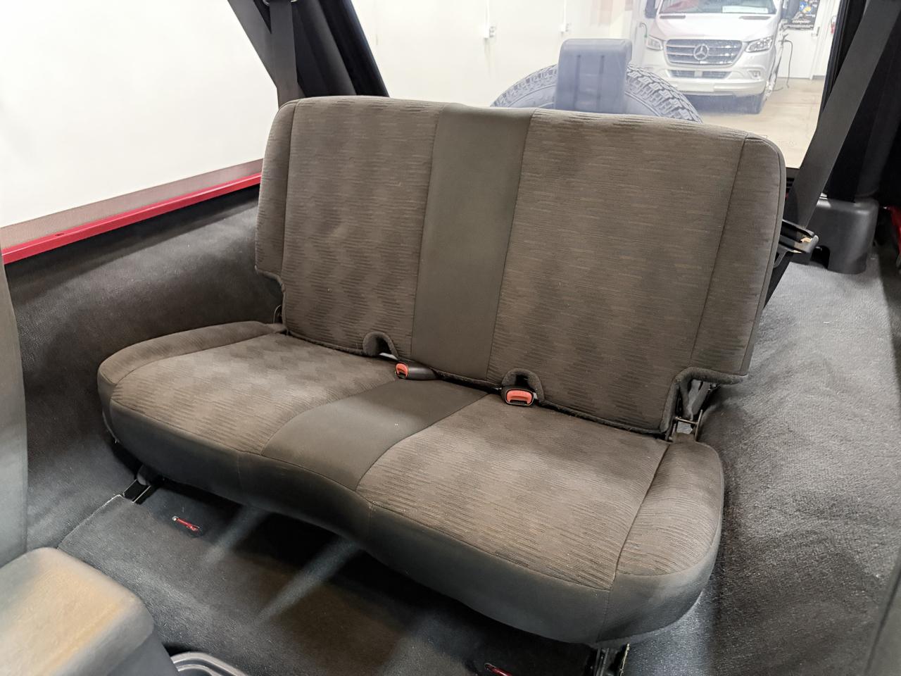 Jeep Wrangler 2dr Unlimited LWB 2005