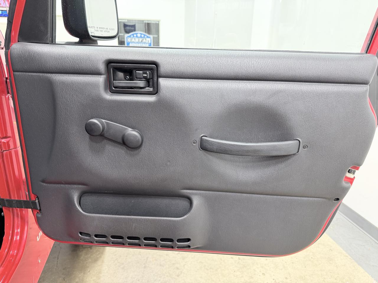 Jeep Wrangler 2dr Unlimited LWB 2005