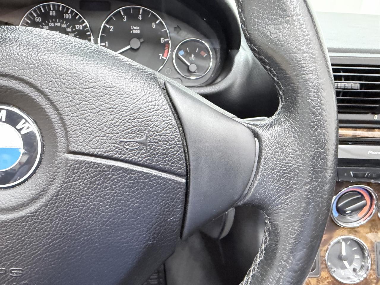 BMW Z3 Z3 2dr Roadster 2.5i 2001