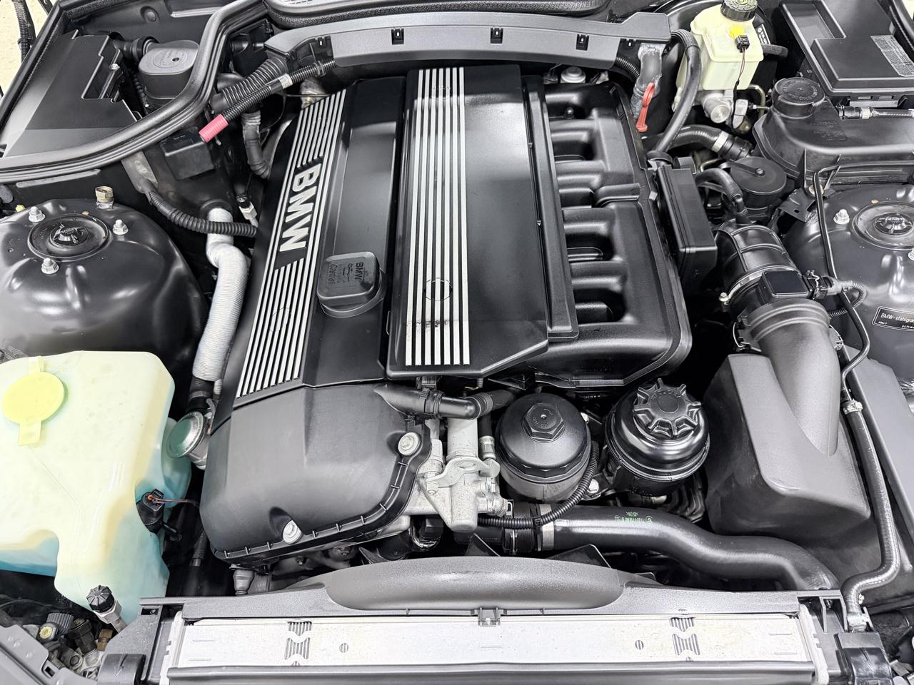 BMW Z3 Z3 2dr Roadster 2.5i 2001