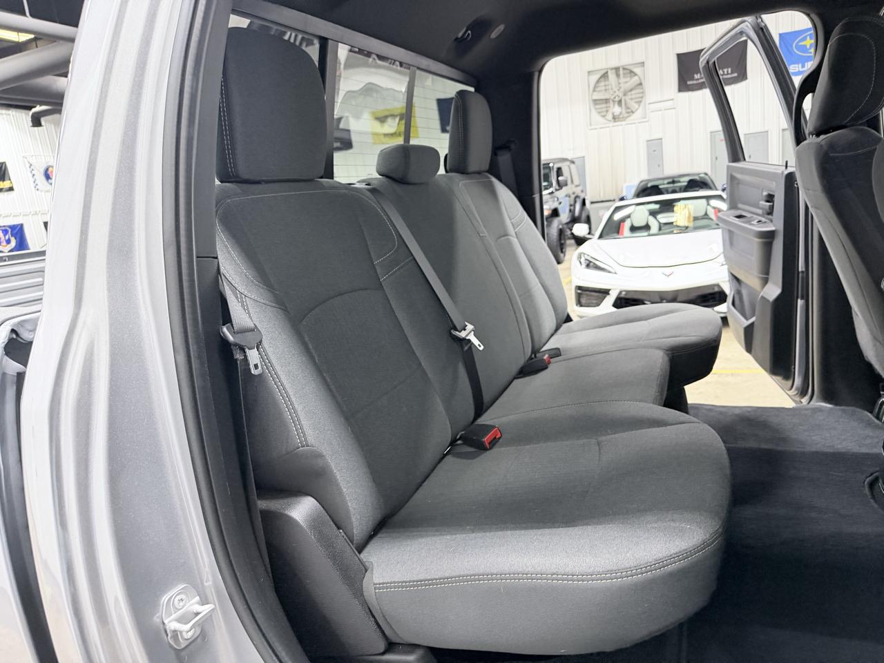 RAM 2500 Tradesman 4x4 Crew Cab 6'4" Box 2024