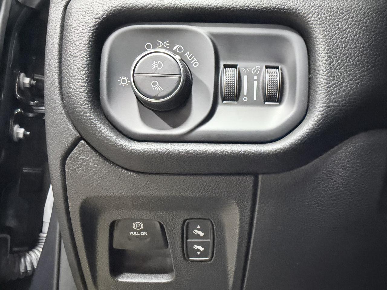 RAM 1500 Rebel 4x4 Crew Cab 5'7" Box 2025