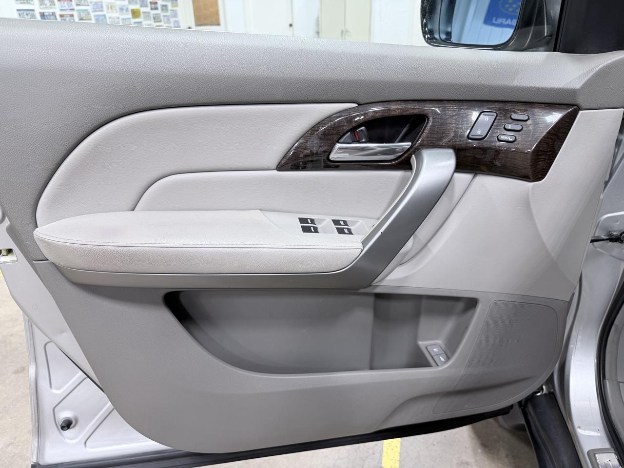 Acura MDX AWD 4dr 2011