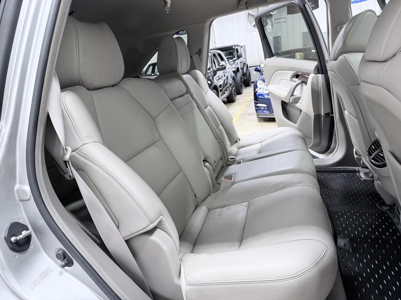 Acura MDX AWD 4dr 2011