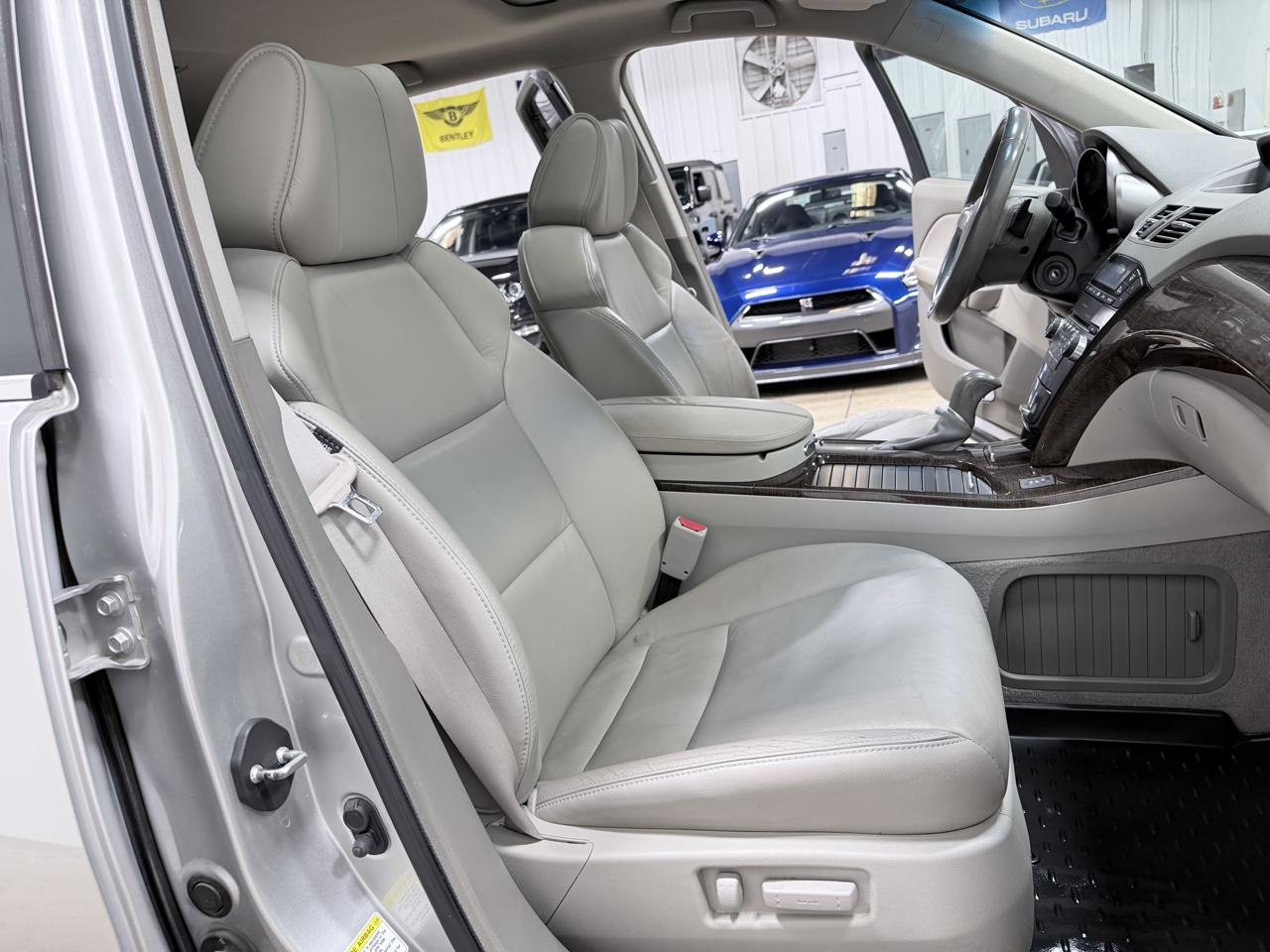 Acura MDX AWD 4dr 2011
