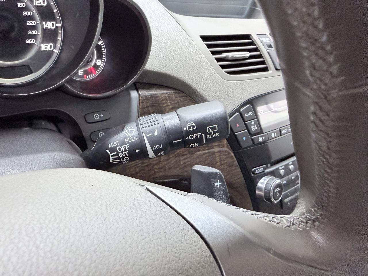 Acura MDX AWD 4dr 2011