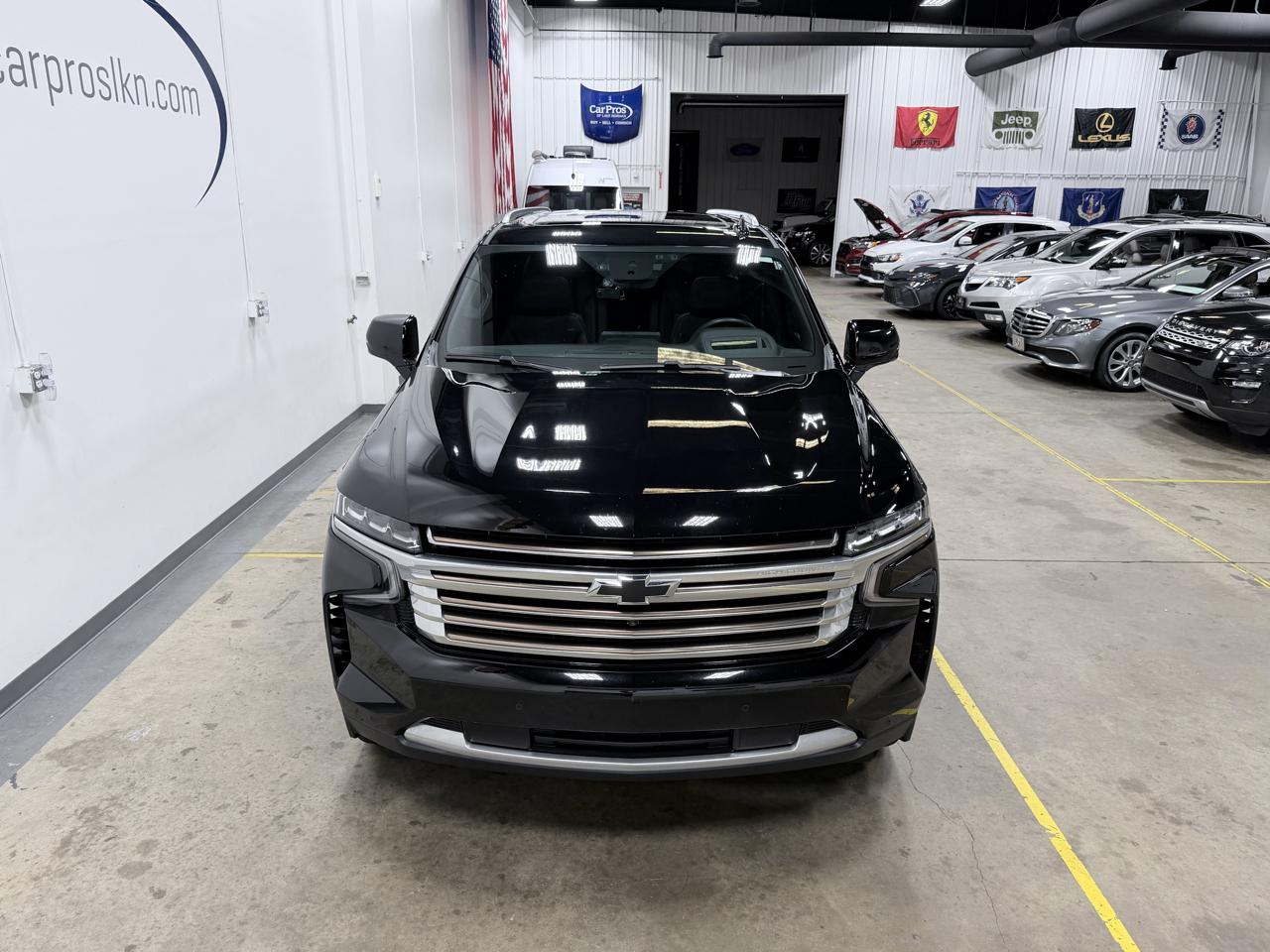 Chevrolet Suburban 4WD 4dr High Country 2023