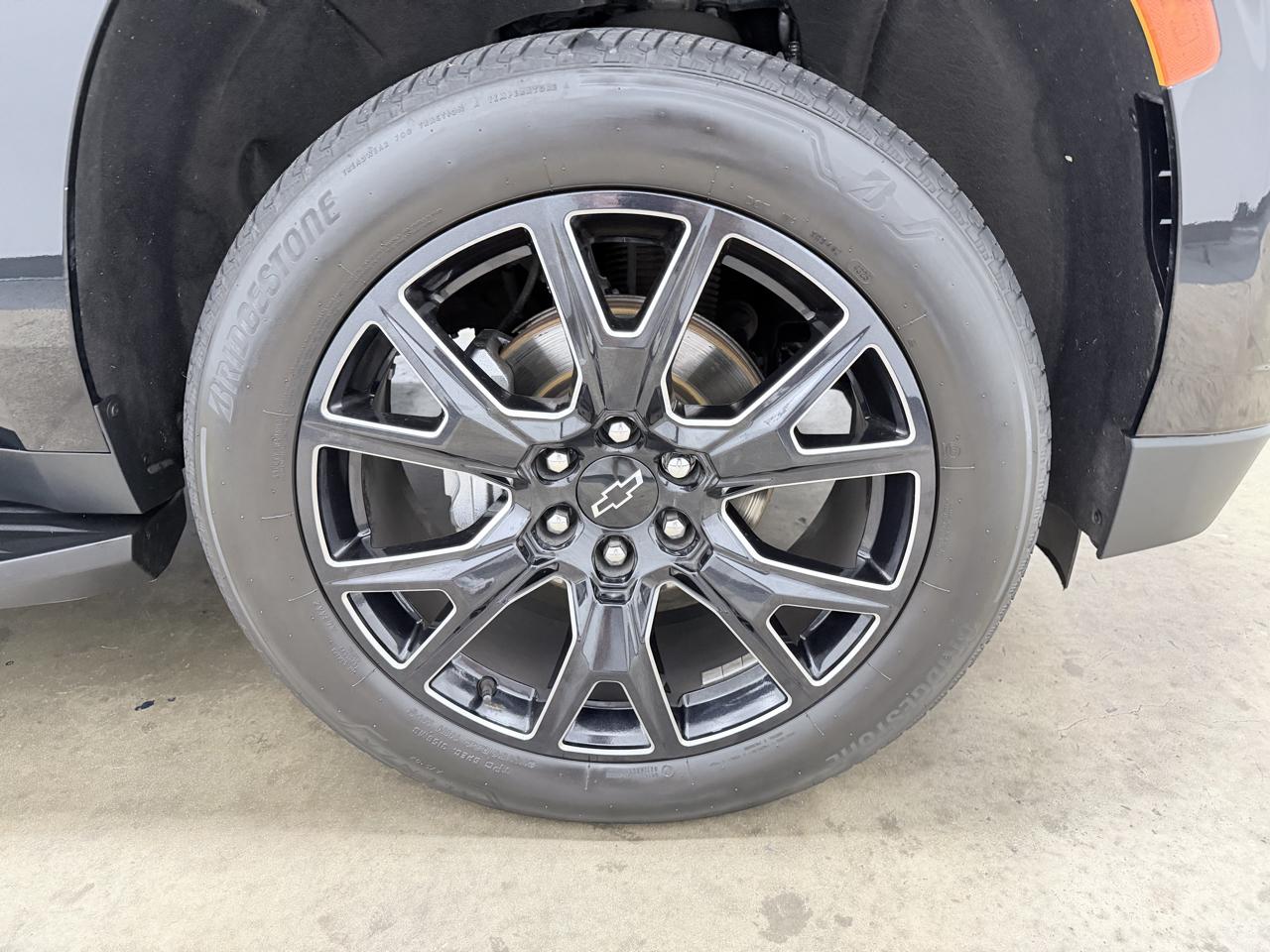 Chevrolet Suburban 4WD 4dr High Country 2023