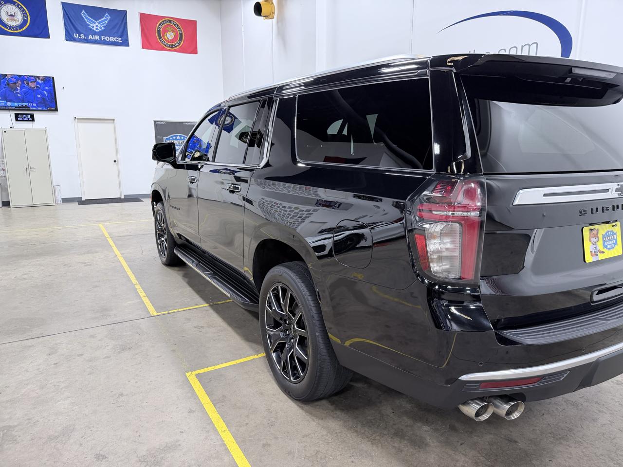 Chevrolet Suburban 4WD 4dr High Country 2023