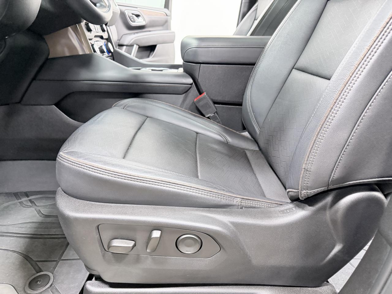 Chevrolet Suburban 4WD 4dr High Country 2023