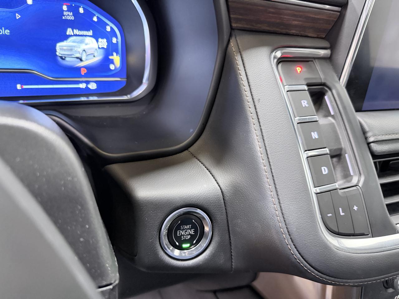 Chevrolet Suburban 4WD 4dr High Country 2023