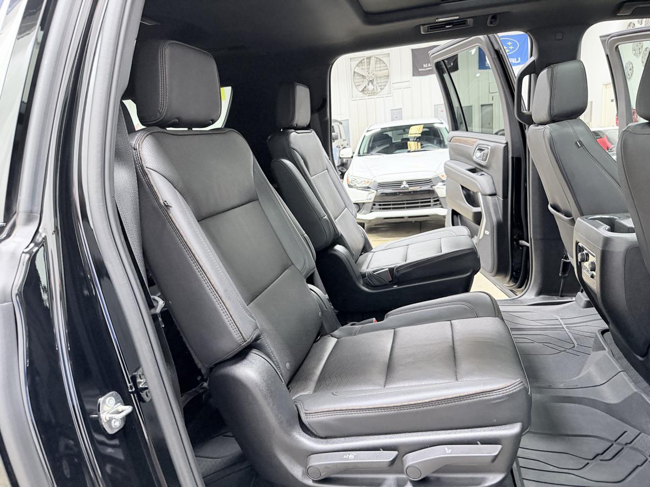 Chevrolet Suburban 4WD 4dr High Country 2023