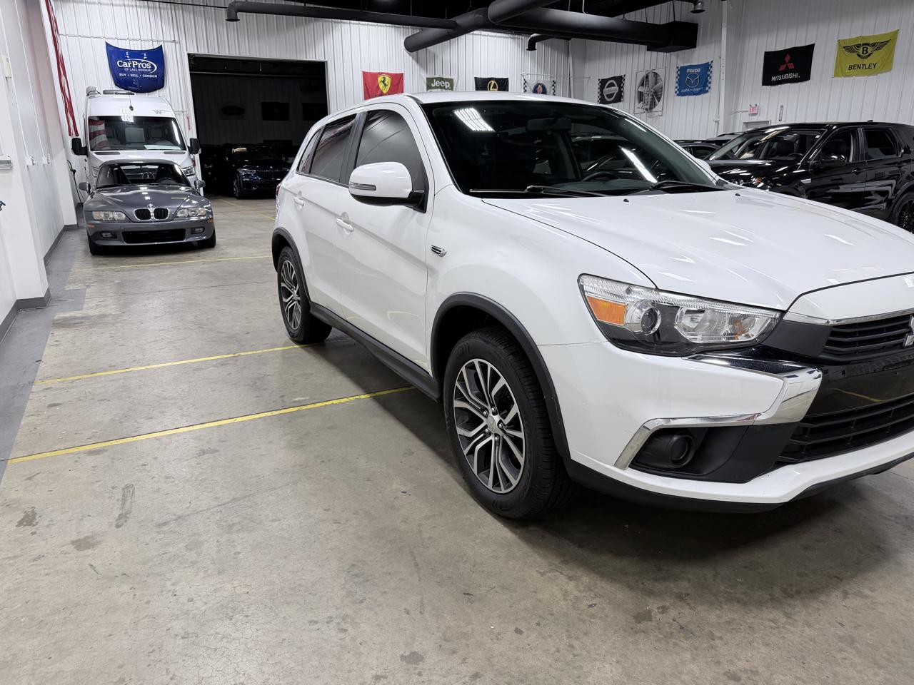 Mitsubishi Outlander Sport ES 2.0 AWC CVT 2017