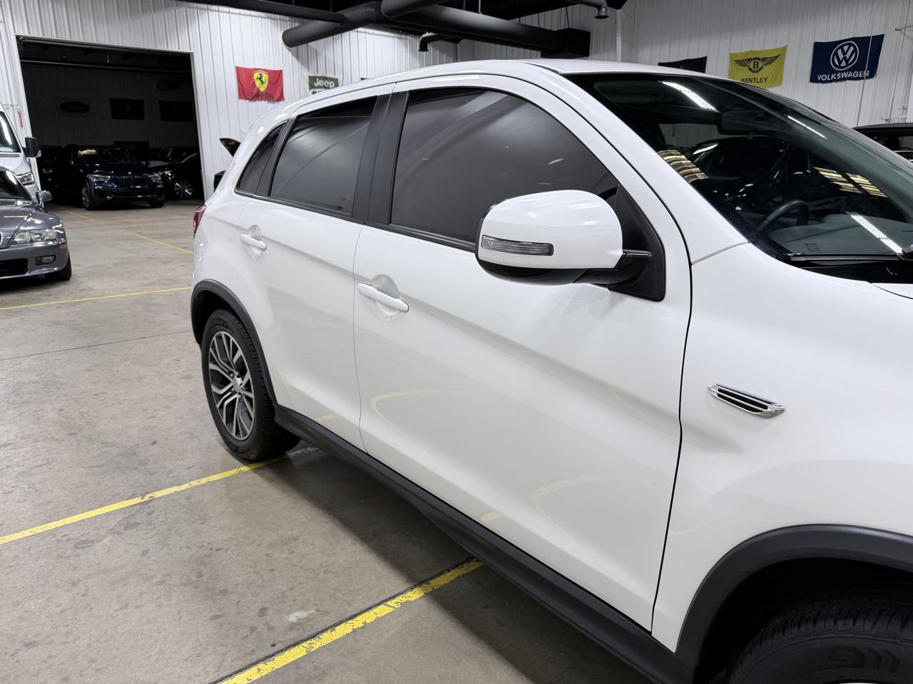 Mitsubishi Outlander Sport ES 2.0 AWC CVT 2017