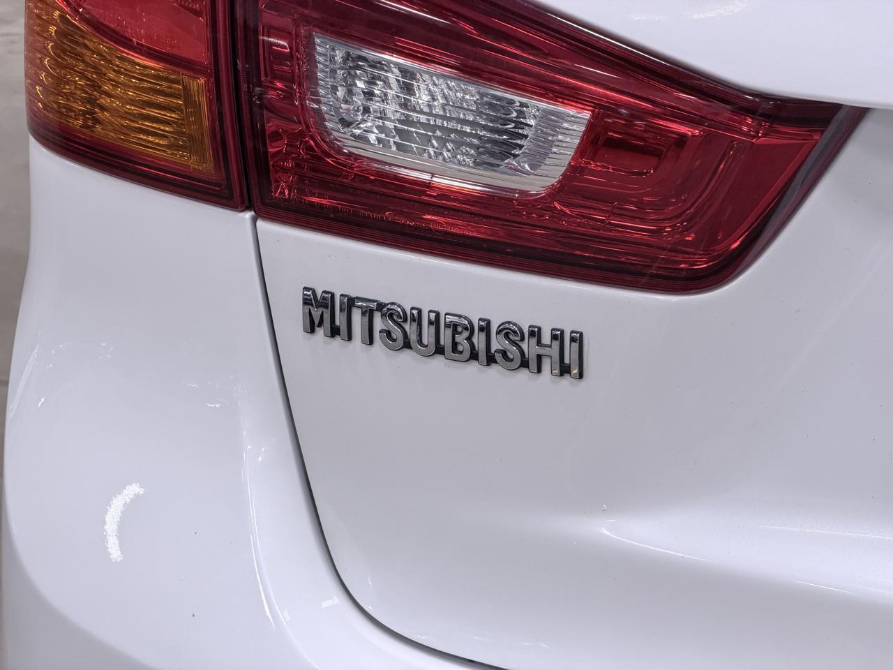 Mitsubishi Outlander Sport ES 2.0 AWC CVT 2017