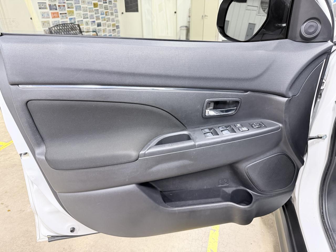 Mitsubishi Outlander Sport ES 2.0 AWC CVT 2017