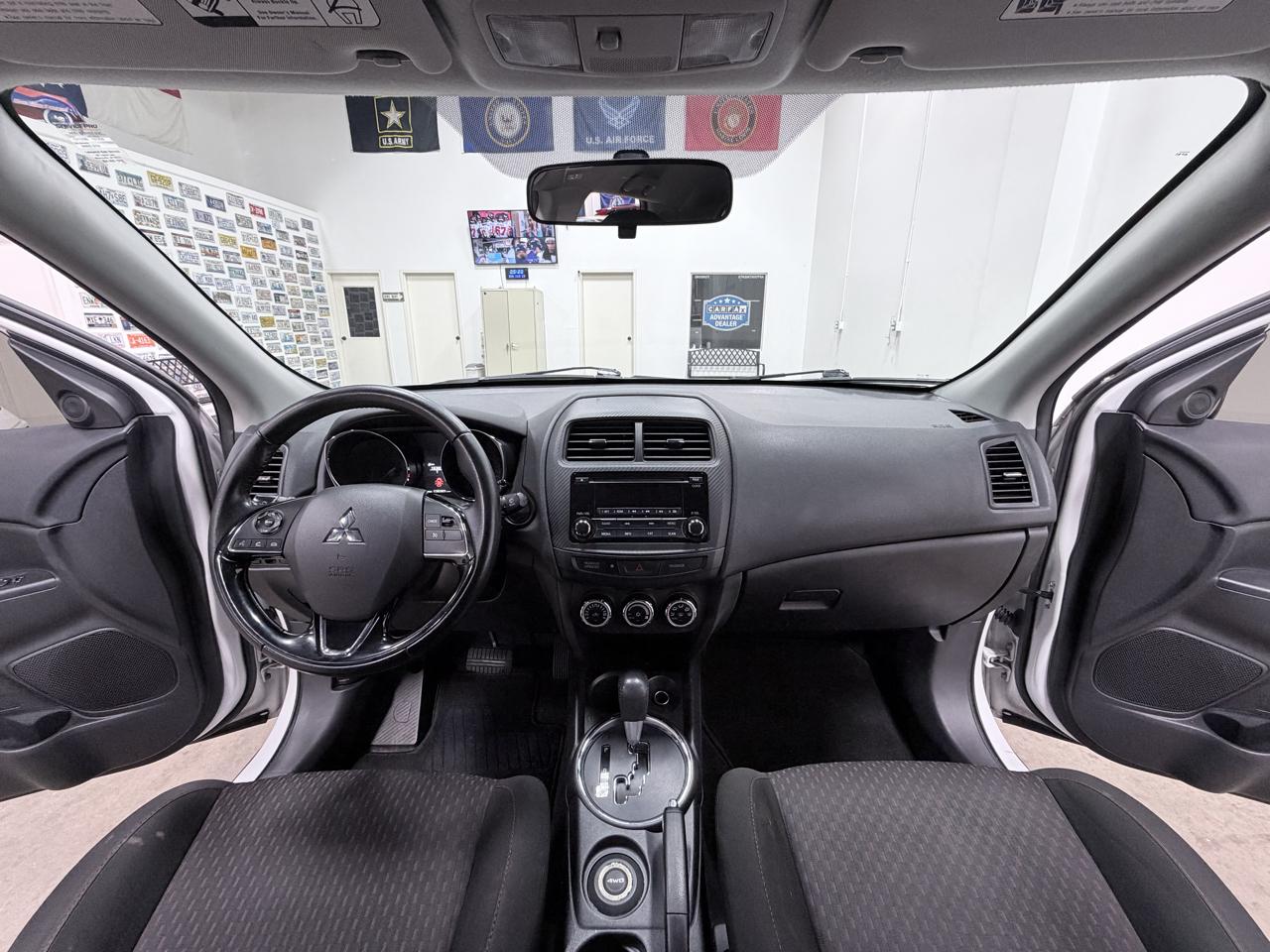 Mitsubishi Outlander Sport ES 2.0 AWC CVT 2017