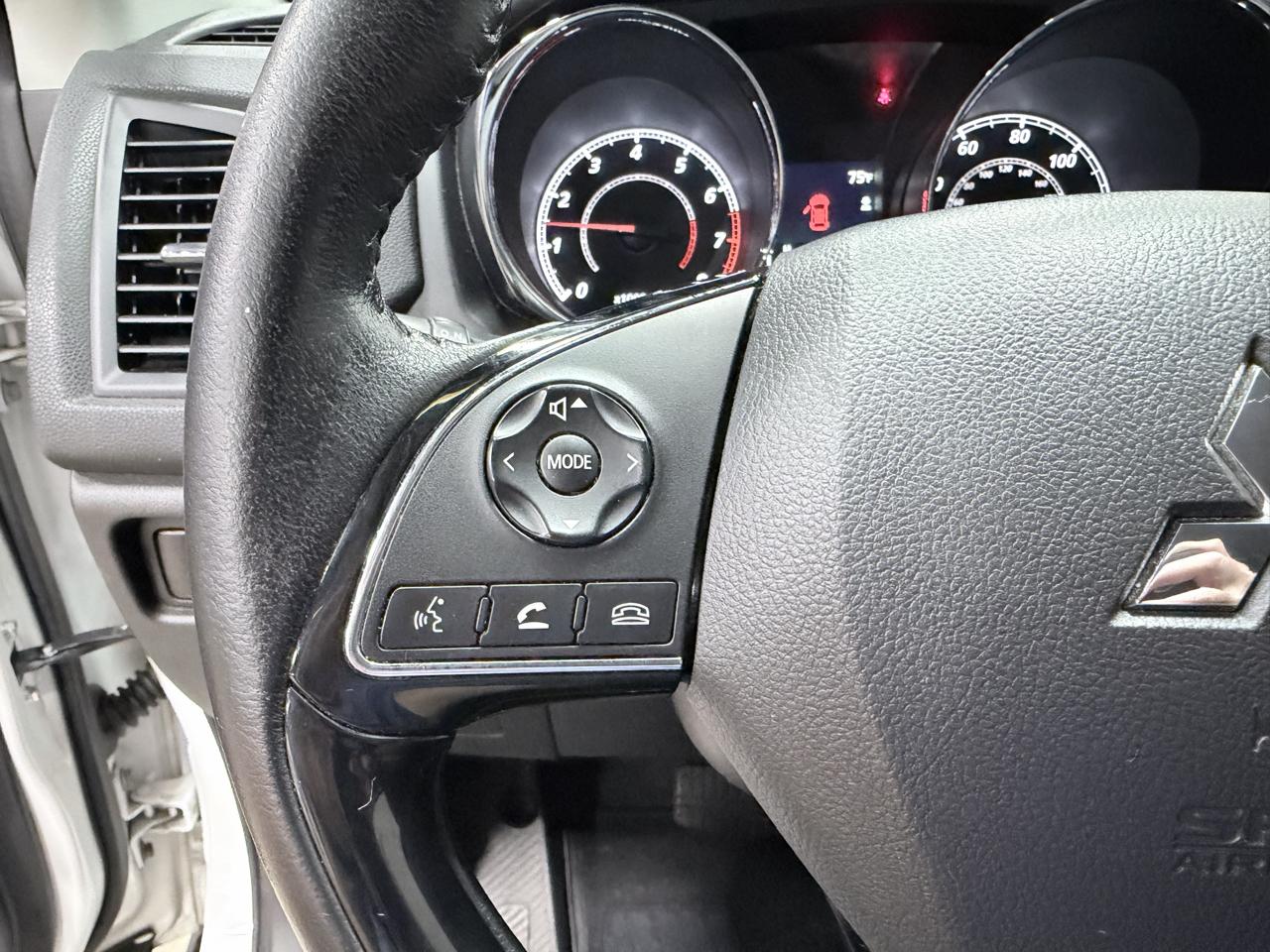 Mitsubishi Outlander Sport ES 2.0 AWC CVT 2017