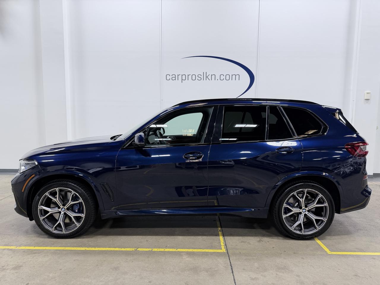 BMW X5 M50i Sports Activity Vehicle 2021