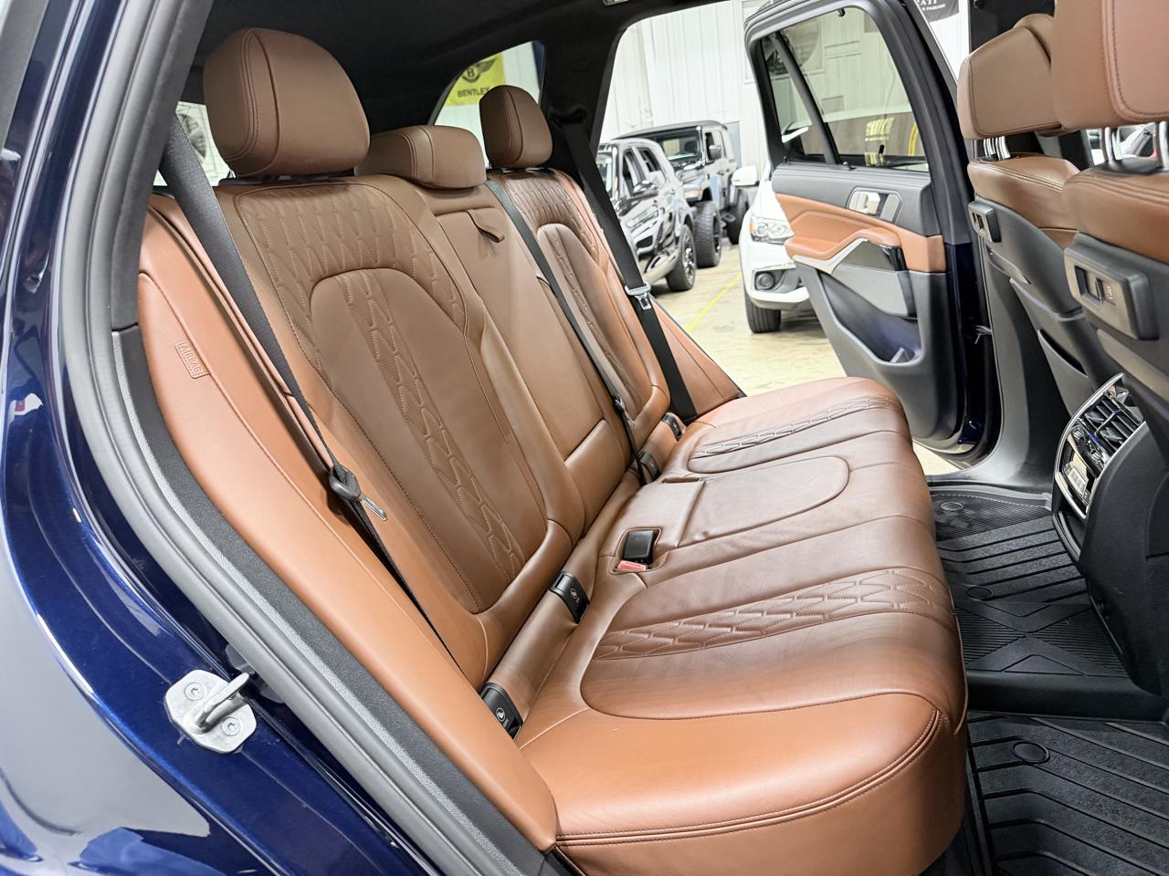 BMW X5 M50i Sports Activity Vehicle 2021