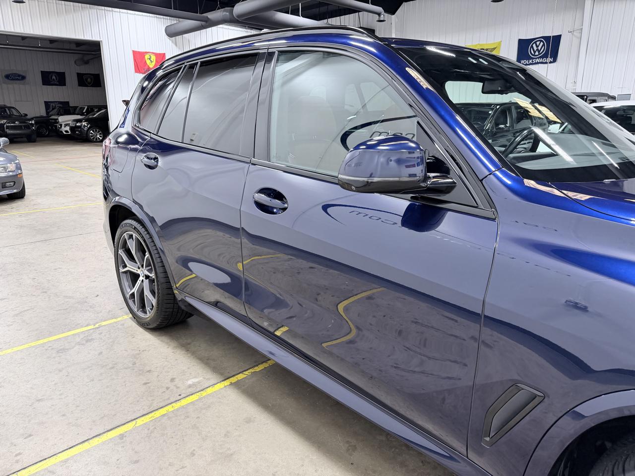 BMW X5 M50i Sports Activity Vehicle 2021