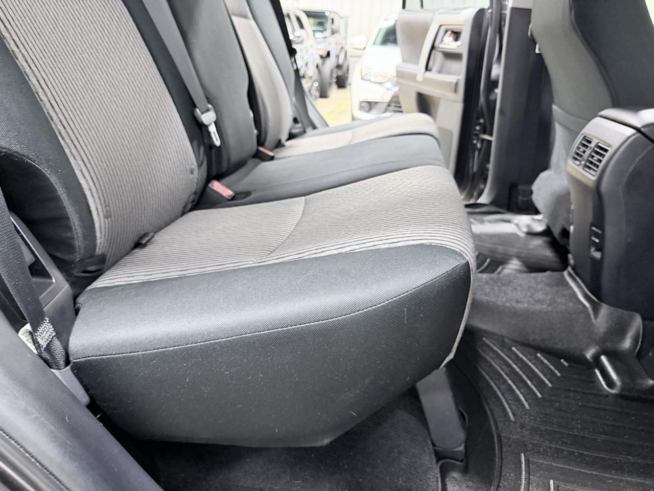 Toyota 4Runner SR5 Premium 2WD (Natl) 2017