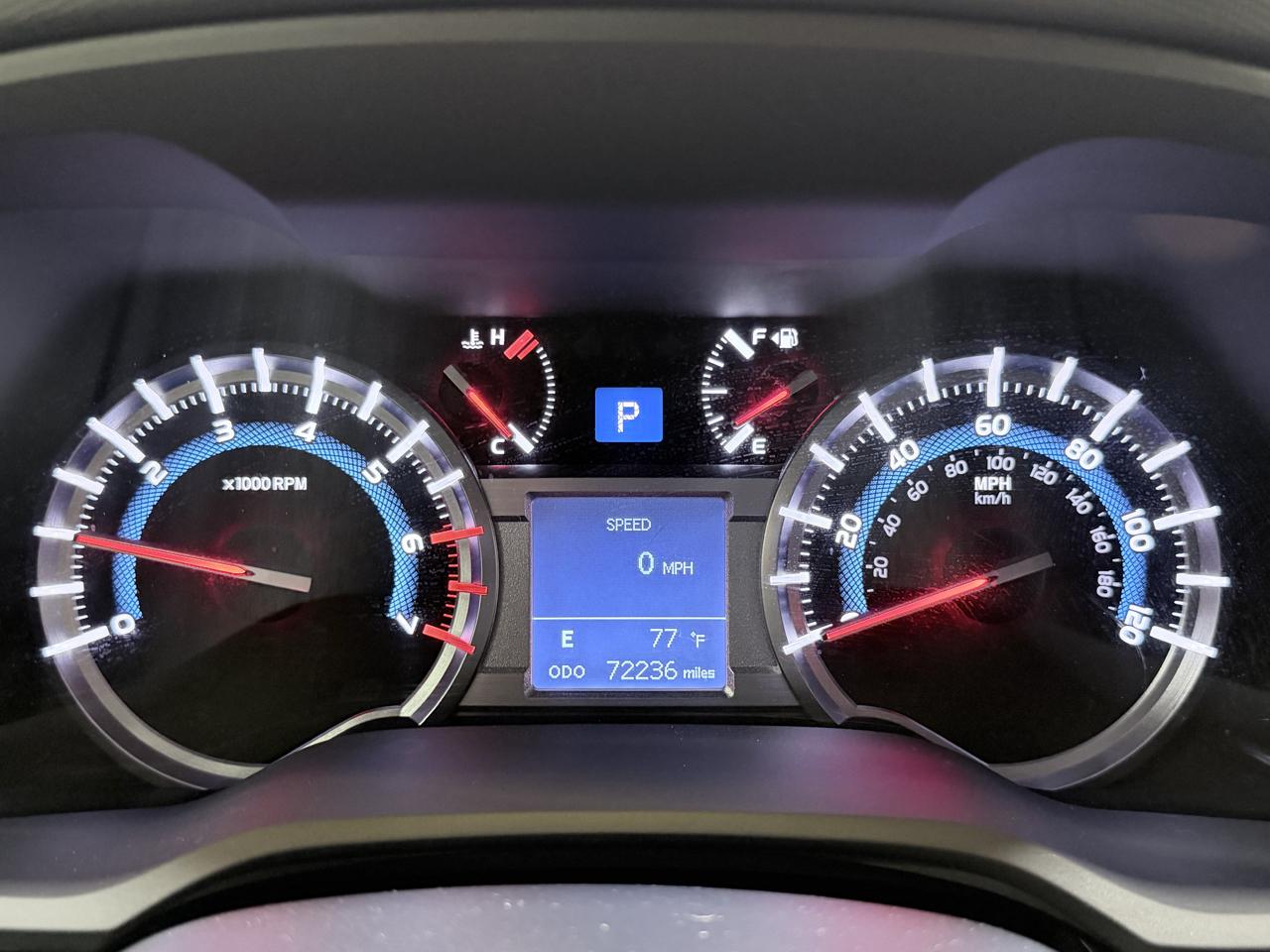 Toyota 4Runner SR5 Premium 2WD (Natl) 2017