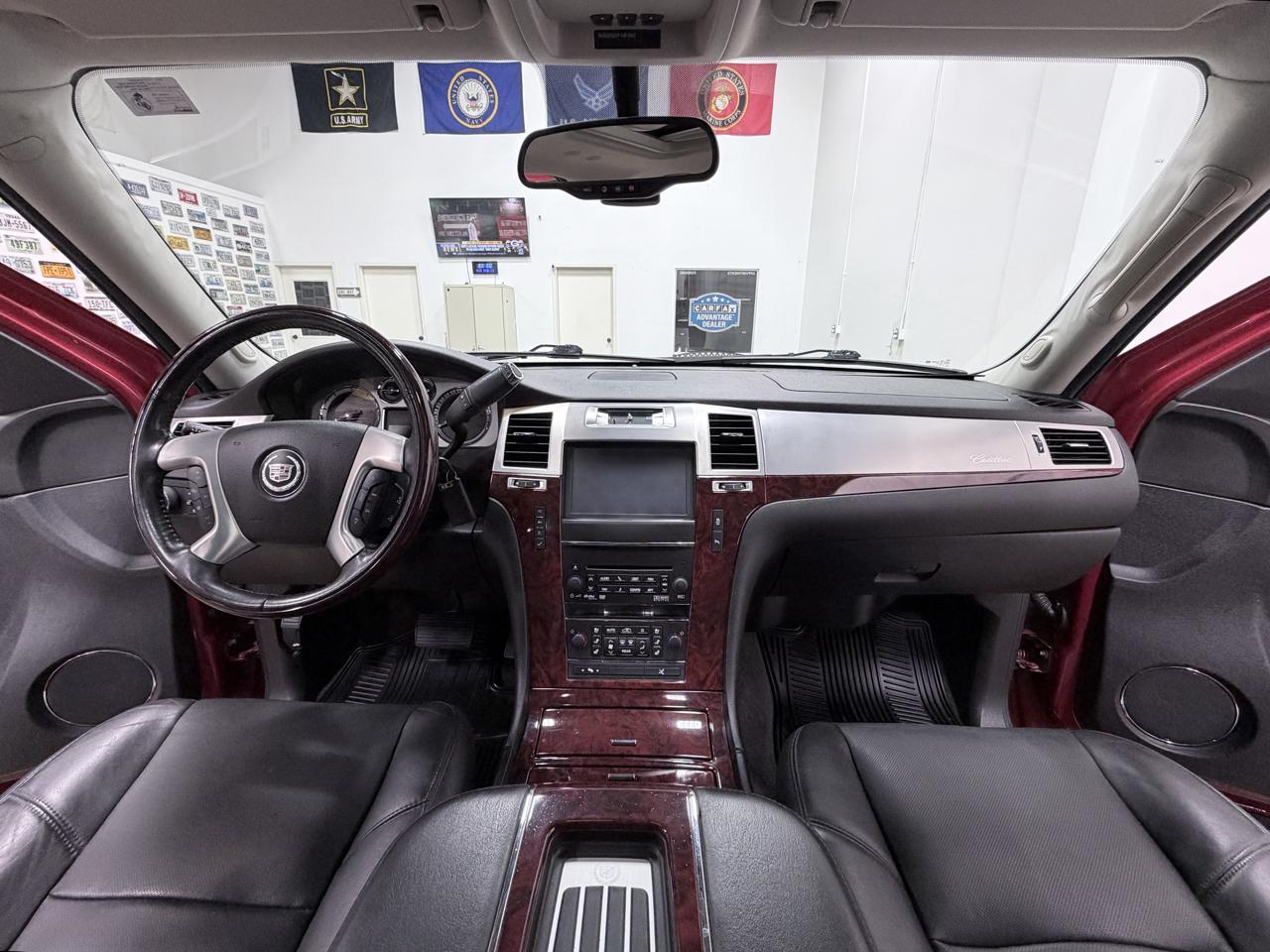 Cadillac Escalade AWD 4dr Premium 2013