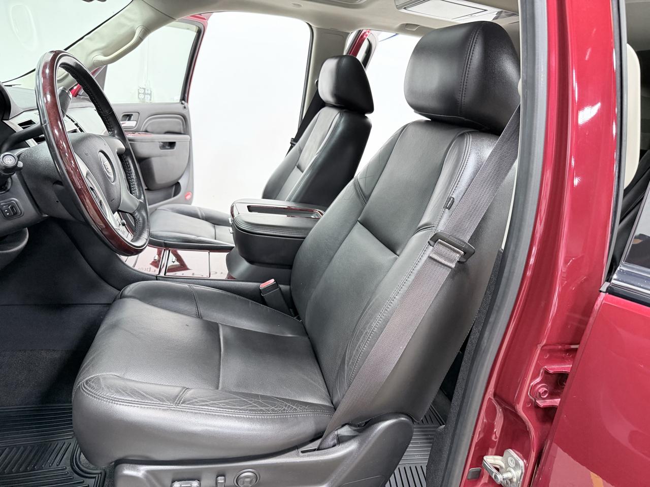 Cadillac Escalade AWD 4dr Premium 2013