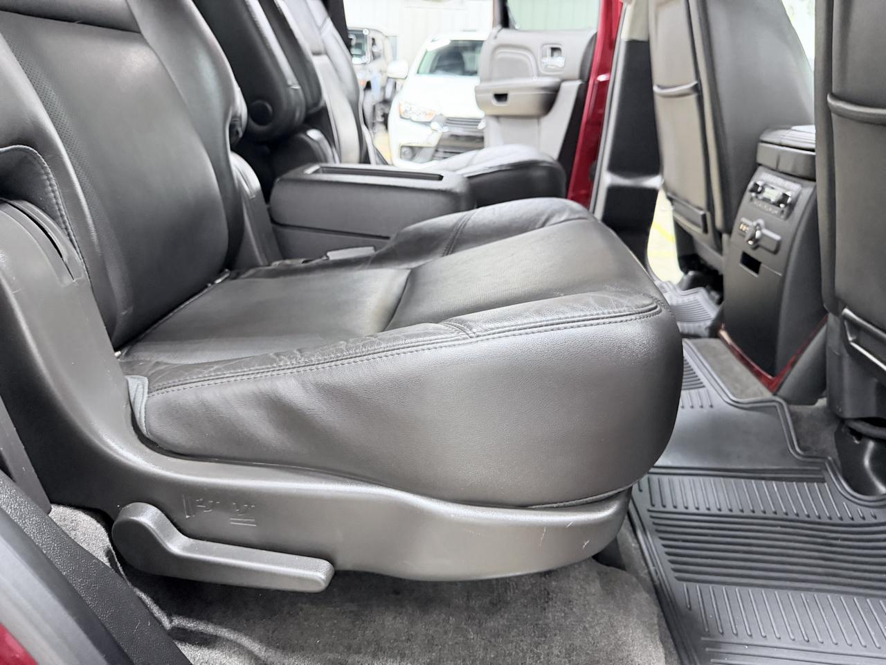 Cadillac Escalade AWD 4dr Premium 2013