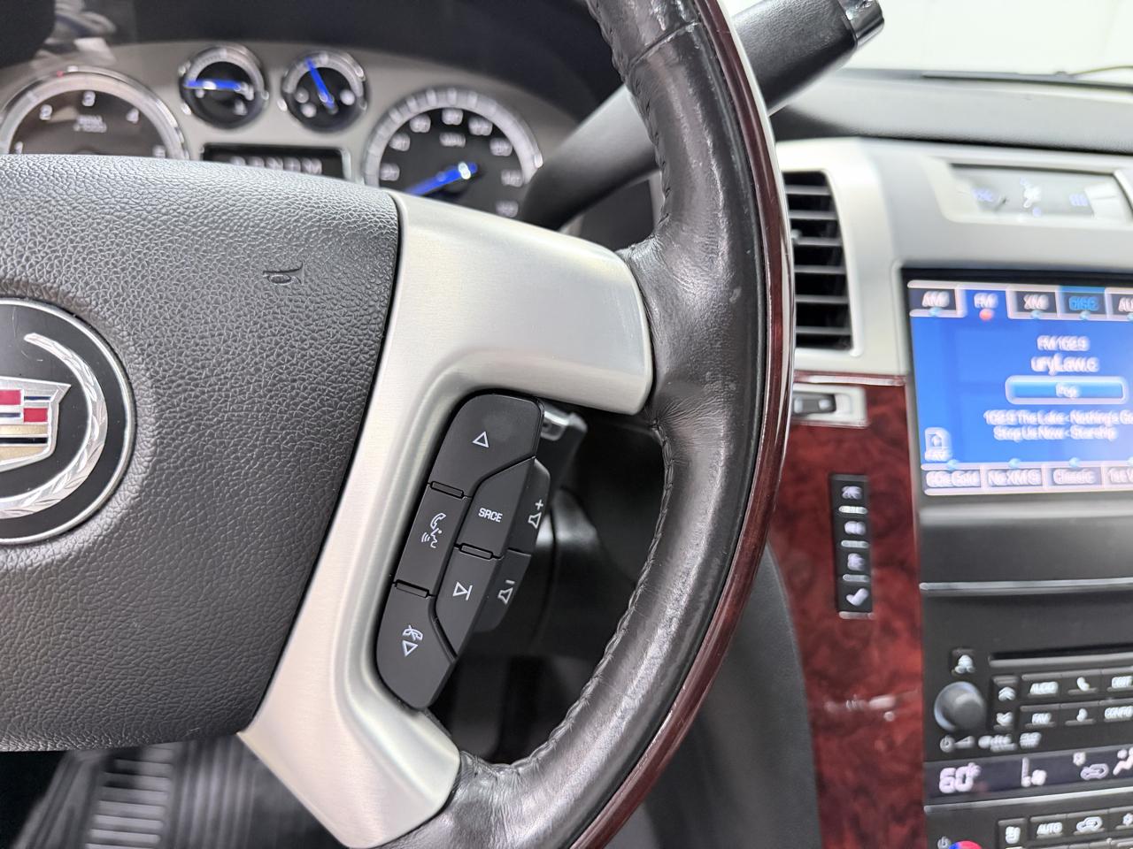 Cadillac Escalade AWD 4dr Premium 2013