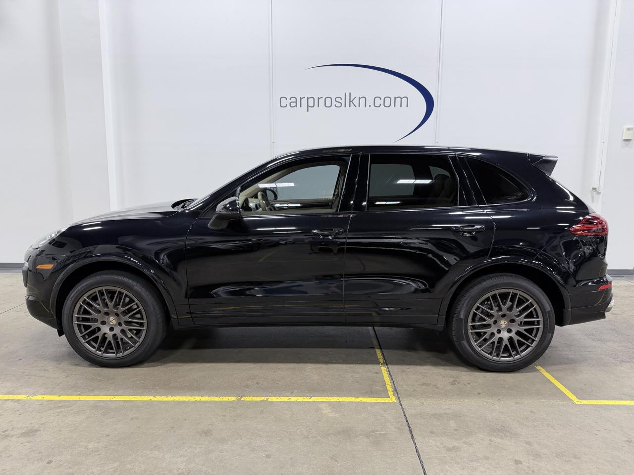 Porsche Cayenne AWD 2017