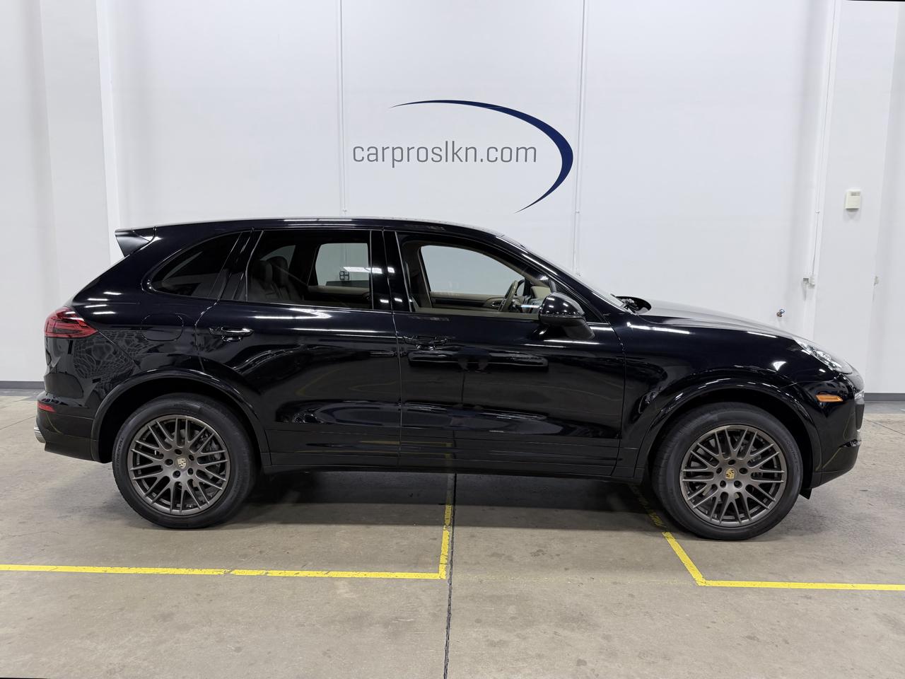 Porsche Cayenne AWD 2017