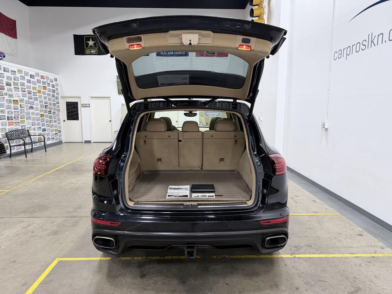 Porsche Cayenne AWD 2017