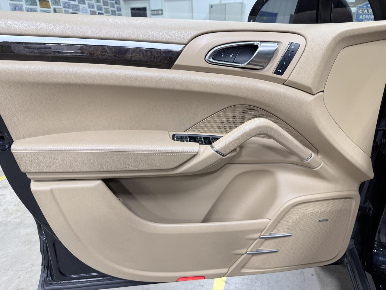 Porsche Cayenne AWD 2017