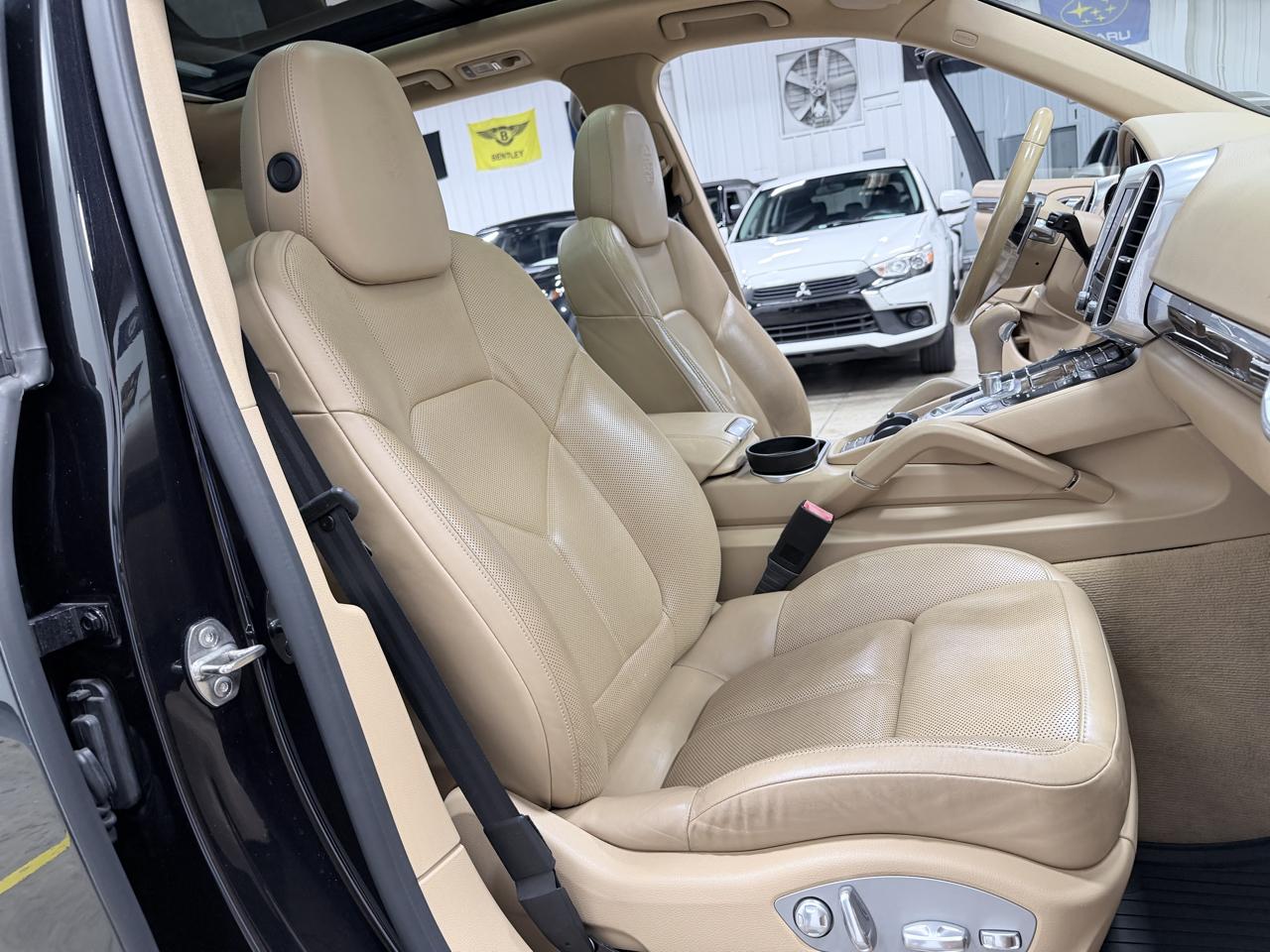 Porsche Cayenne AWD 2017