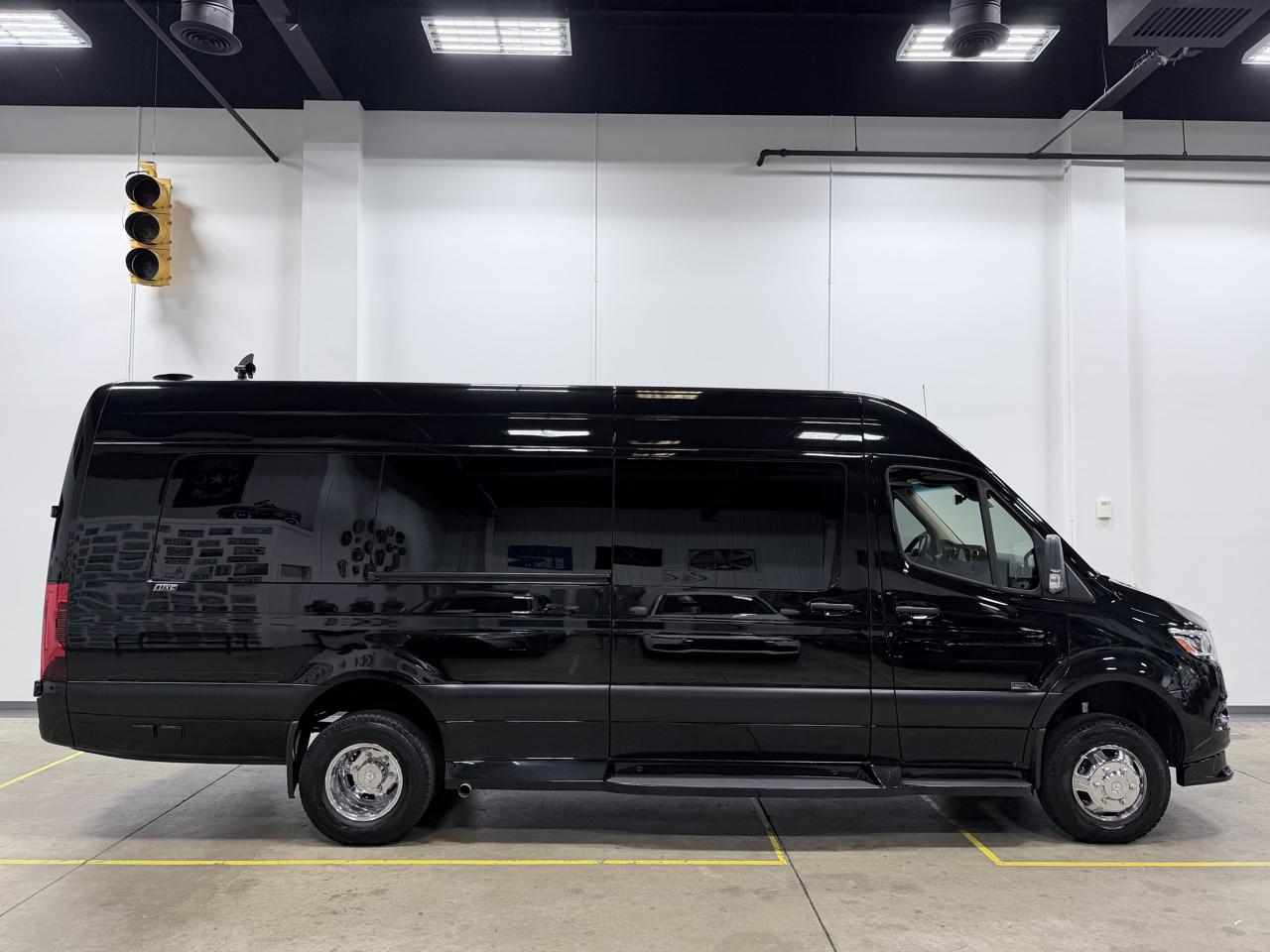 Mercedes-Benz Sprinter Passenger Van  2023