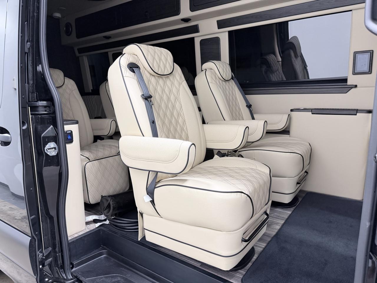 Mercedes-Benz Sprinter Passenger Van  2023
