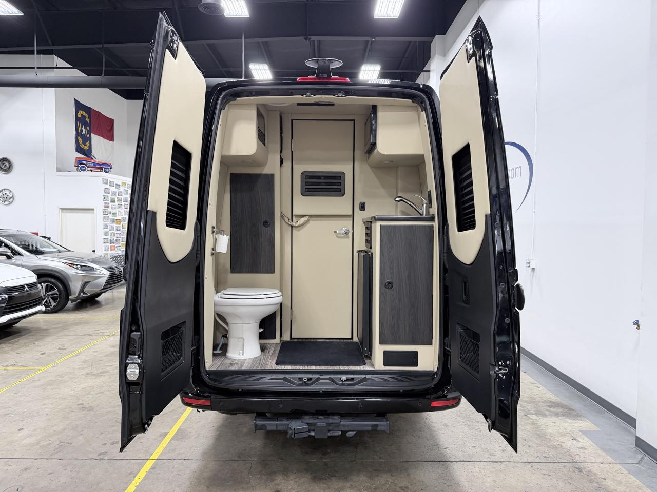 Mercedes-Benz Sprinter Passenger Van  2023