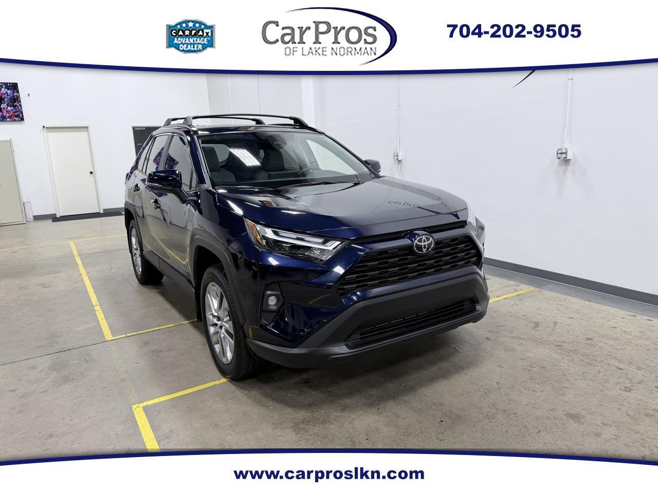 Toyota RAV4 XLE Premium FWD (Natl) 2025