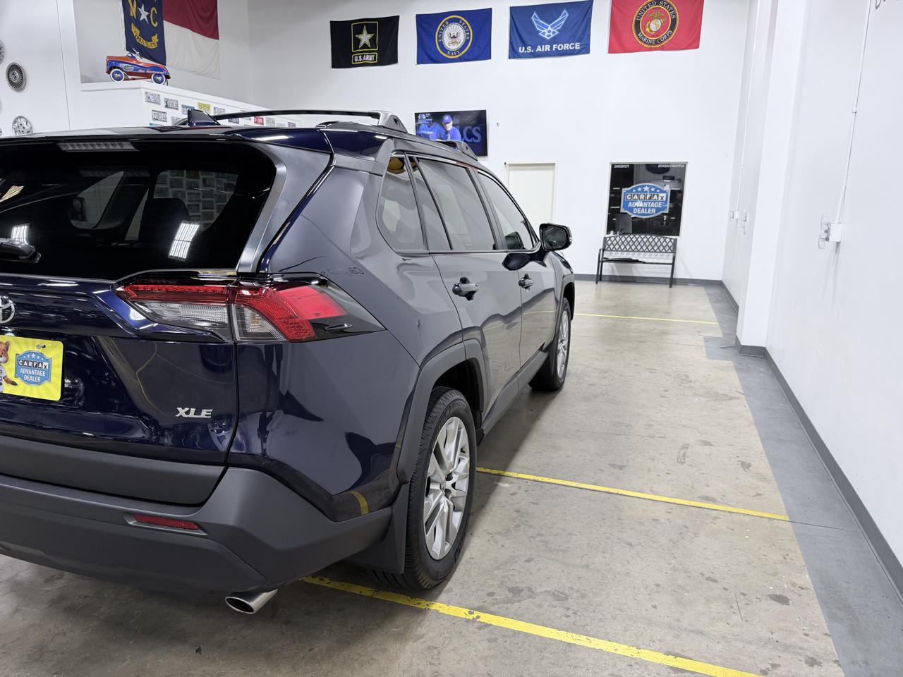 Toyota RAV4 XLE Premium FWD (Natl) 2025