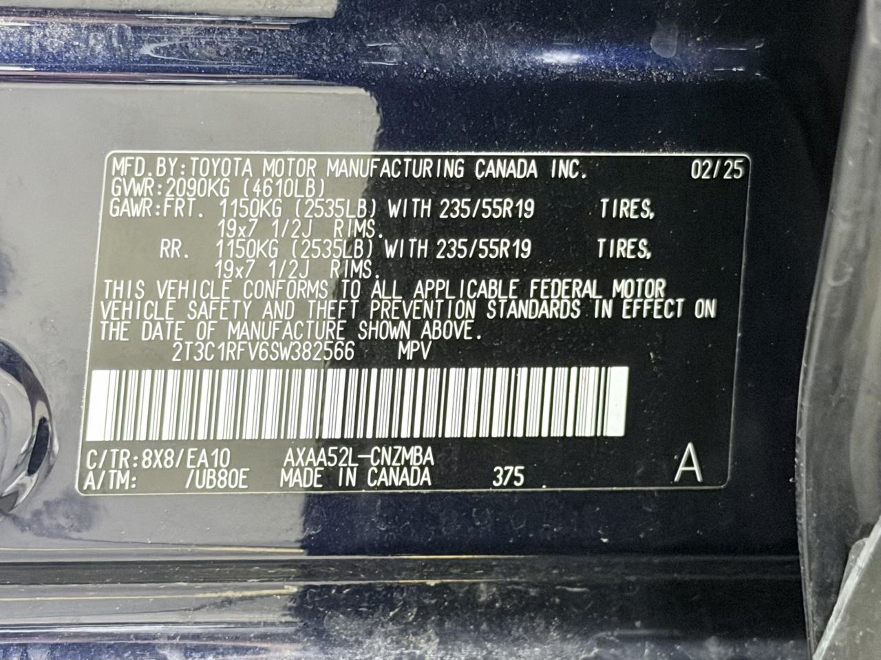 Toyota RAV4 XLE Premium FWD (Natl) 2025