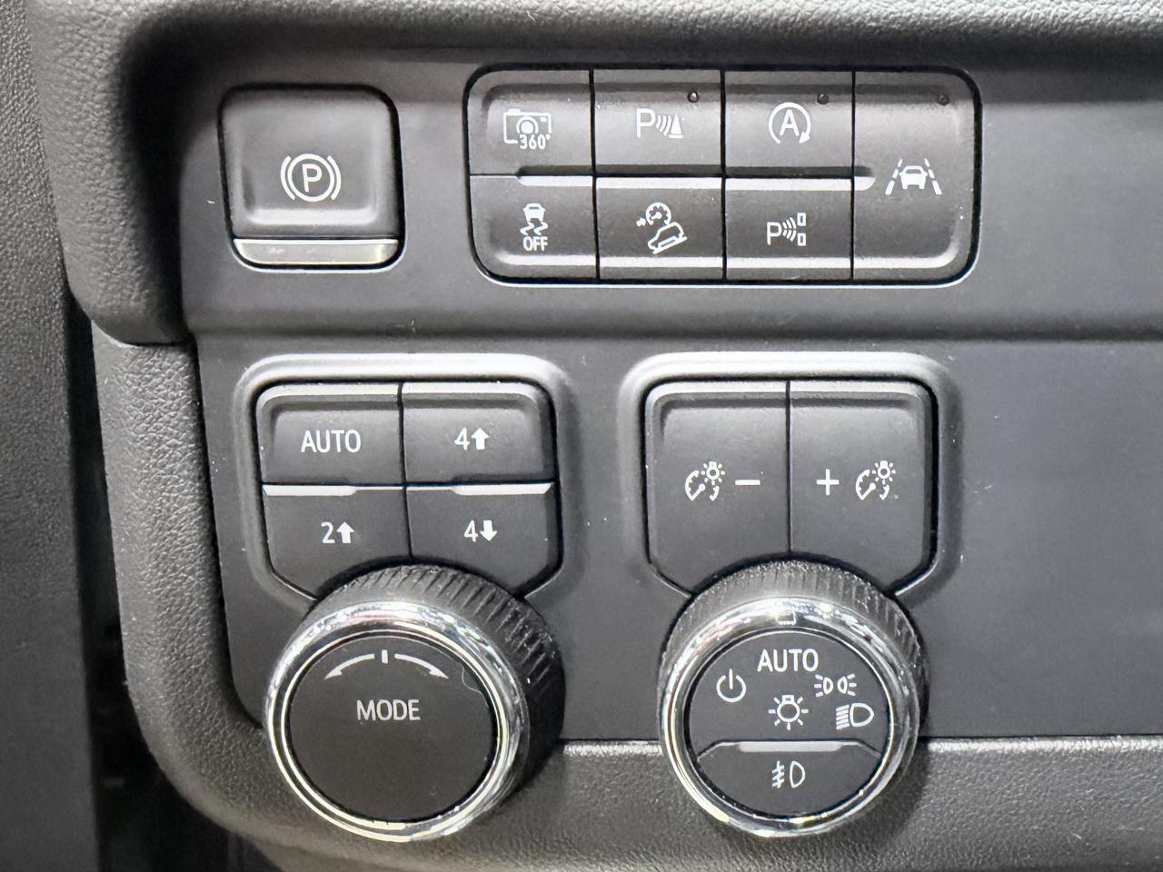Chevrolet Suburban 4WD 4dr Z71 2025