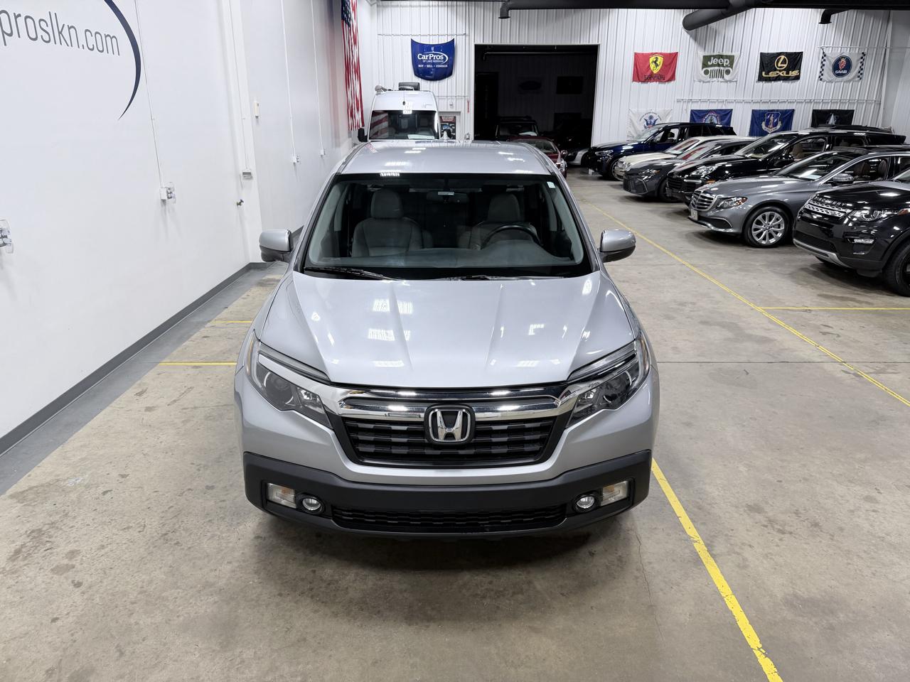 Honda Ridgeline RTL-T 4x4 Crew Cab 5.3' Bed 2017