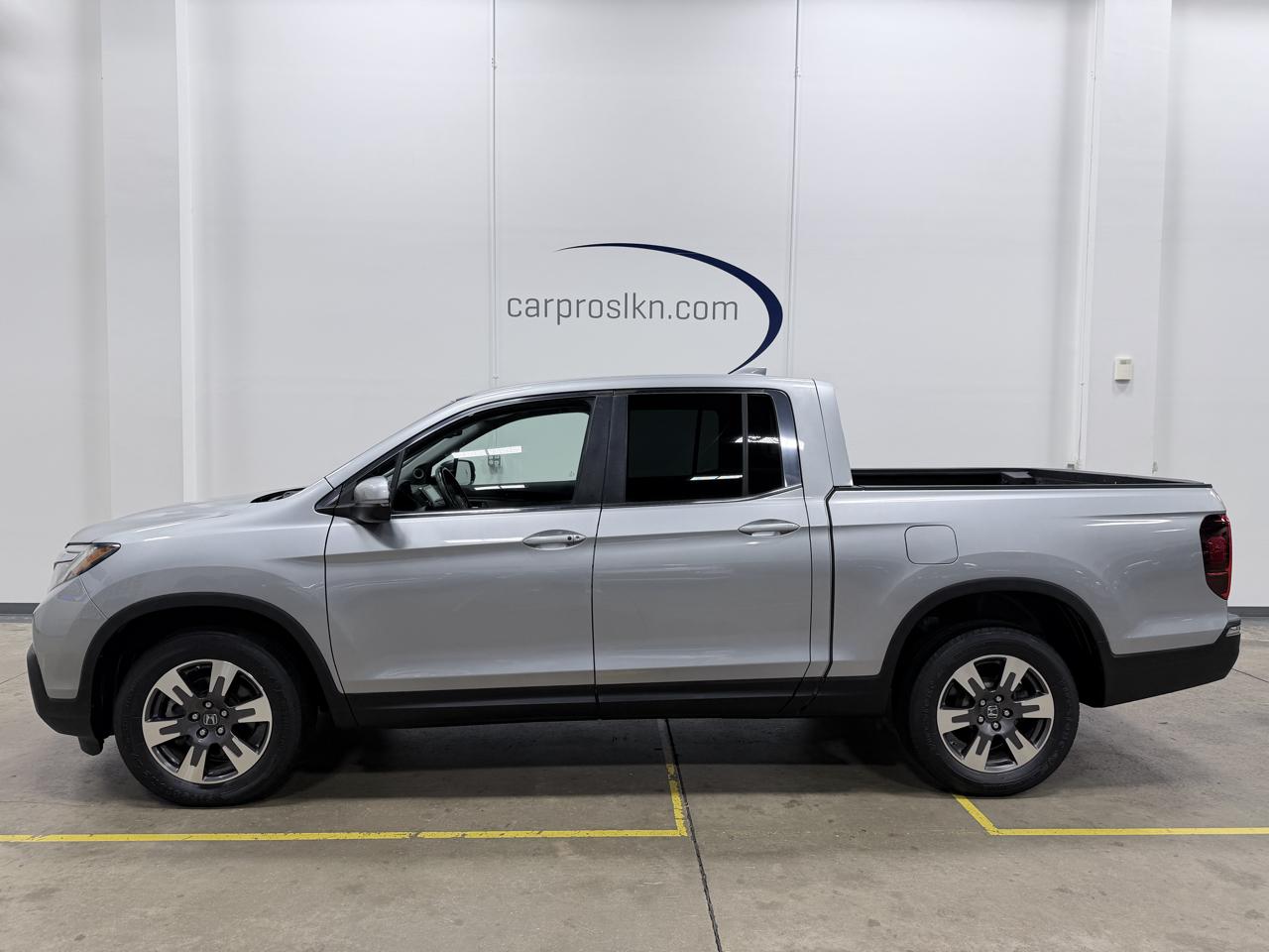 Honda Ridgeline RTL-T 4x4 Crew Cab 5.3' Bed 2017